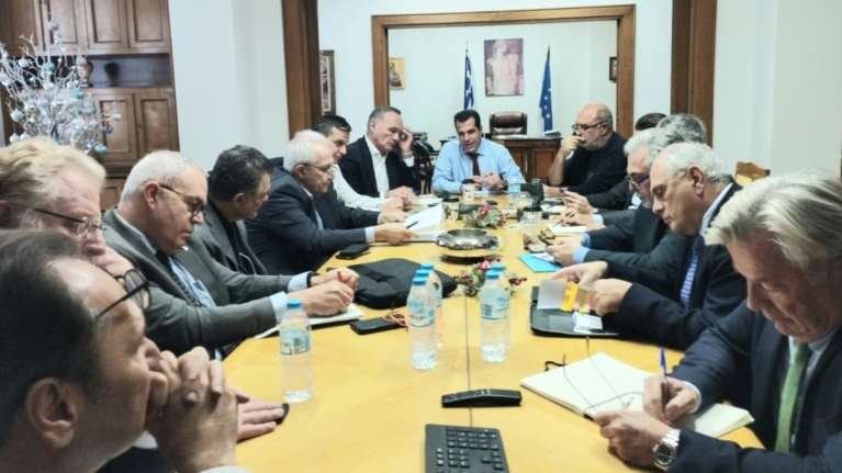 Ελλείψεις φαρμάκων: Τα δέκα νέα μέτρα για την αντιμετώπισή τους - Οι αποφάσεις στη σύσκεψη υπό τον Πλεύρη