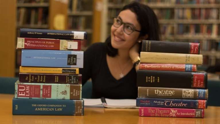 Deree - ΙΣΝ: Κλείνουν τα δέκα χρόνια οι υποτροφίες για τις παράλληλες σπουδές με περισσότερους από 1000 Έλληνες φοιτητές