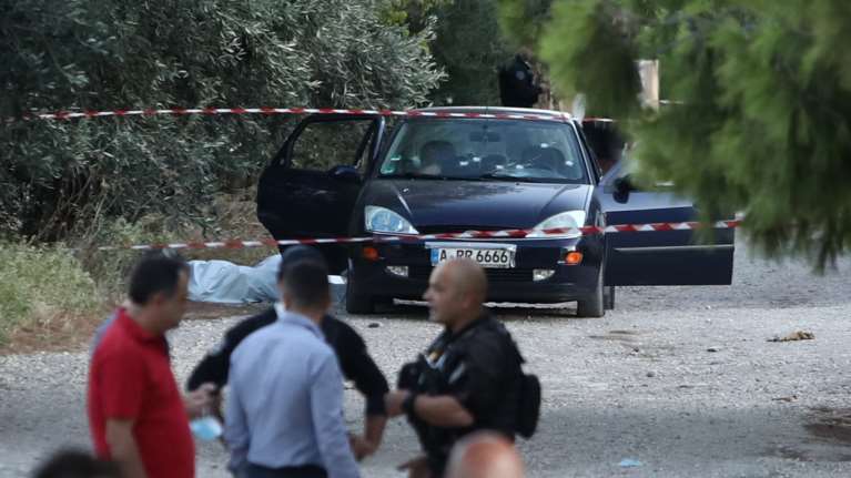 Εντόπισαν και δεύτερο κρησφύγετο των έξι Τούρκων στη Λούτσα - Τέσσερα τα πιστόλια στο αιματοκύλισμα