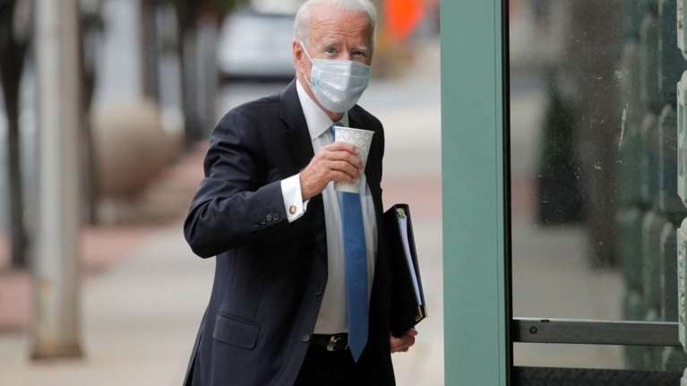 Την Δευτέρα θα εμβολιαστεί σε live μετάδοση ο Τζο Μπάιντεν-Tην επόμενη εβδομάδα η Κάμαλα Χάρις