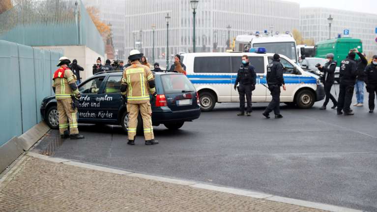 Βερολίνο: Ο οδηγός που έριξε το όχημά του στην Καγκελαρία το είχε ξανακάνει το 2014.