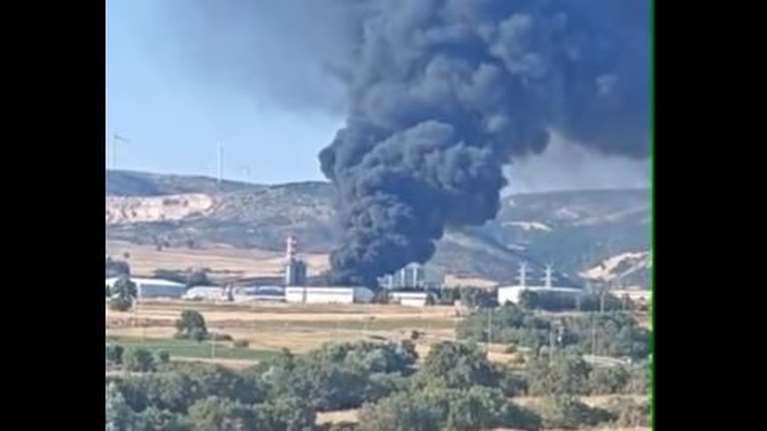 Φωτιά σε βιοτεχνία ανακύκλωσης στην Αλεξανδρούπολη: 112 για πυκνούς καπνούς