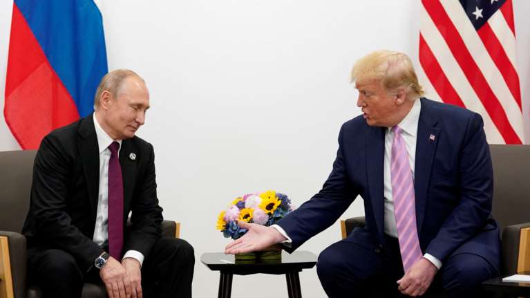 Eπικοινωνία  Τραμπ - Πούτιν επί  μια ώρα και 15 λεπτά: Η Μόσχα &quot;θα απαντήσει&quot; στις επιθέσεις του Κιέβου στα αεροδρόμια