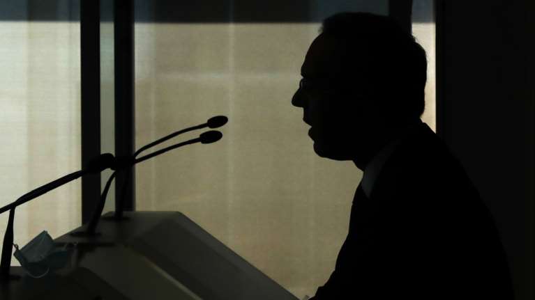 VoxEu: Πώς η Ελλάδα κατάφερε να συγκρατήσει την ανεργία παρά την πανδημία του κορονοϊού