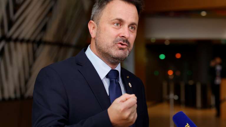 Μάχη με τον κορονοϊο δίνει ο πρωθυπουργός του Λουξεμβούργου: Σοβαρή αλλά σταθερή η κατάστασή του