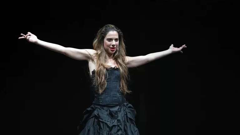 Ηλιάνα Μαυρομάτη: Αγκαλιά με τη μητέρα της, Λίλα Καφαντάρη στο θέατρο