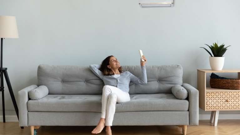 Πολλή ζέστη; Τα ναι και τα όχι στη χρήση του air condition για να μην πάθεις ψύξη!