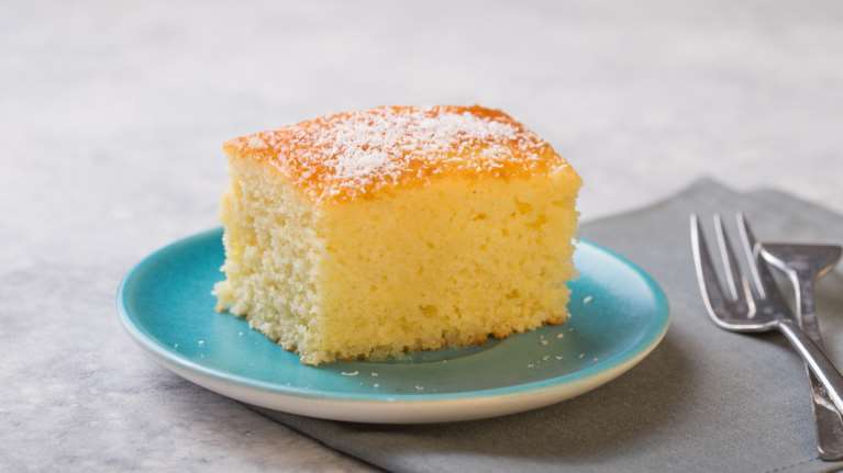 Μπαρμπαρίγου: Συνταγή για νηστίσιμο ραβανί χωρίς αυγά - Αφράτο και γευστικό