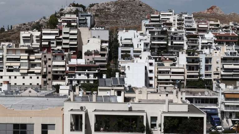 Ανάσα στην αγορά κατοικίας - Προς νέες παρεμβάσεις για τα Airbnb προσανατολίζεται η κυβέρνηση