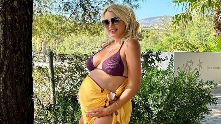 Η Κωνσταντίνα Σπυροπούλου αποκάλυψε πόσα κιλά έχασε 12 ημέρες μετά τη γέννηση του γιου της