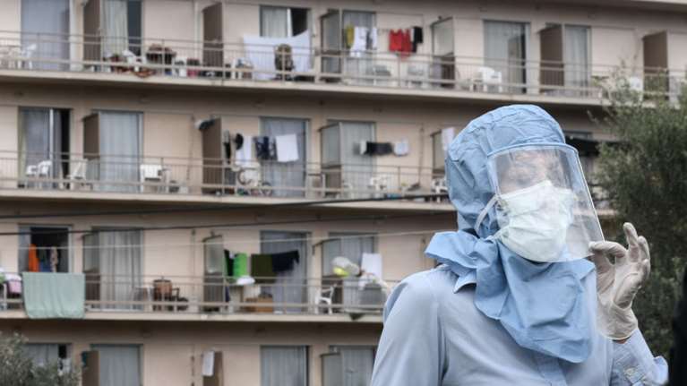 Σε ξενοδοχείο καραντίνας στη Χερσόνησο παιδάκι που βρέθηκε θετικό στον κορονοϊό