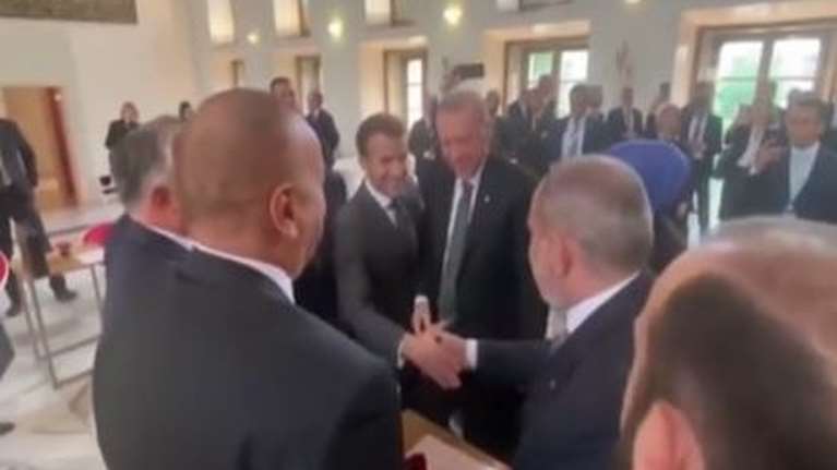 Μακρόν σε Ερντογάν για την προκλητικότητα στην Ελλάδα: &quot;Σεβάσου το Διεθνές Δίκαιο&quot;