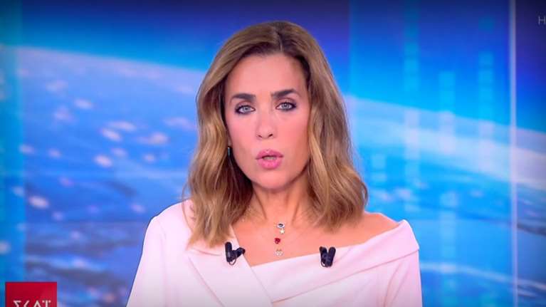 Η Εύα Αντωνοπούλου όπως δεν την έχουμε ξαναδεί: Με zebra print κολάν και cropped jacket