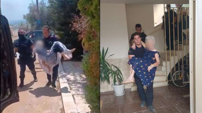 Δραματικοί απεγκλωβισμοί από την Αστυνομία στα μέτωπα της φωτιάς - Πήραν ηλικιωμένη σηκωτή από το κρεβάτι [Βίντεο]
