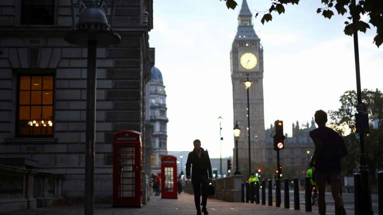 Το Λονδίνο θα δώσει βοήθεια 50 εκατομμυρίων στερλινών για τους Σύρους