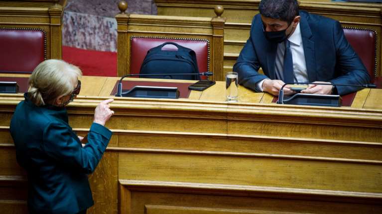 Ο Αυγενάκης στη Βουλή για τη Σοφία Μπεκατώρου: Θα το πάμε μέχρι τέλους