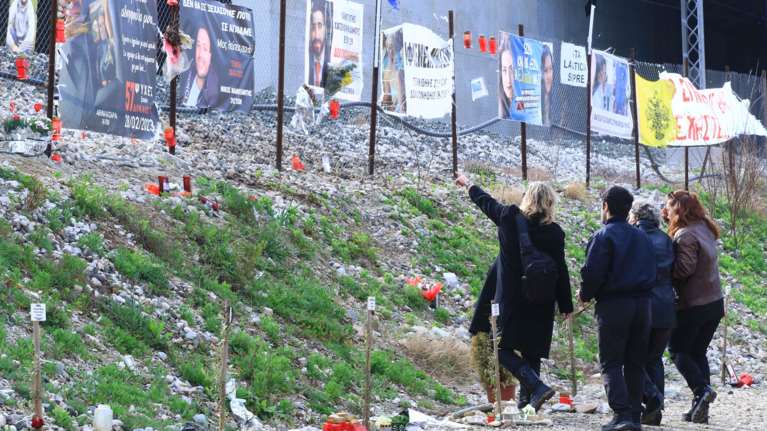 Τέμπη: Στη Βουλή νέα δικογραφία κατά Καραμανλή - Παπαδόπουλου για παράβαση καθήκοντος