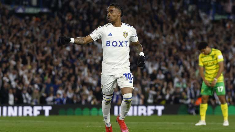 Η Λιντς διέσυρε τη Νόριτς με 4-0 και "γλυκοκοιτάζει" την επιστροφή της στην Premier League