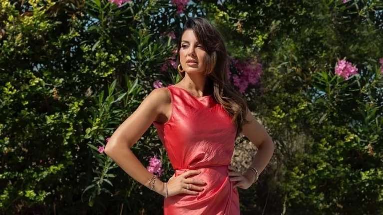 Η Σταματίνα Τσιμτσιλή με little black dress: Ο αλάνθαστος τρόπος που το φόρεσε