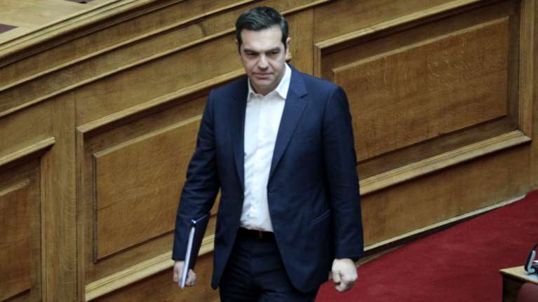 Ο Τσίπρας &quot;αδειάζει&quot; τους νεολαίους του ΣΥΡΙΖΑ