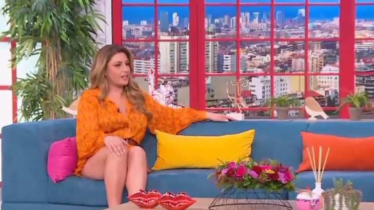 Έλενα Παπαρίζου: Το sexiness δεν έχει σχέση με αυτό που φοράς, είναι μέσα σου και βγαίνει [Βίντεο]