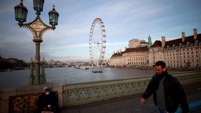 Κορονοϊός: Και η Βρετανία προς σκληρό lockdown μετά τα Χριστούγεννα