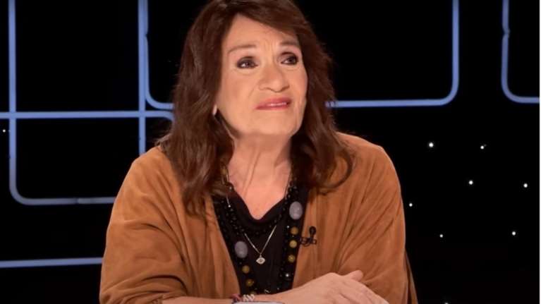 "Λύγισε" η Ελπίδα περιγράφοντας τη στιγμή θανάτου του συζύγου της: Επεσε στην αγκαλιά μου και δεν μου ξαναμίλησε