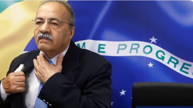 Απίστευτο: Βραζιλιάνος γερουσιαστής έκρυψε τα χρήματα που καταχράστηκε στα... οπίσθιά του για να μην τον πιάσουν