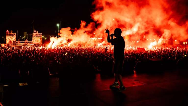 Γιατί όλοι μιλούν για το νέο δίσκο του ΛΕΞ;