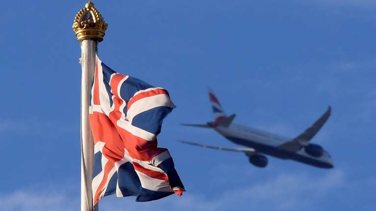 Mείωση 50% στους μισθούς των πιλότων της British Airways λόγω κορονοϊού