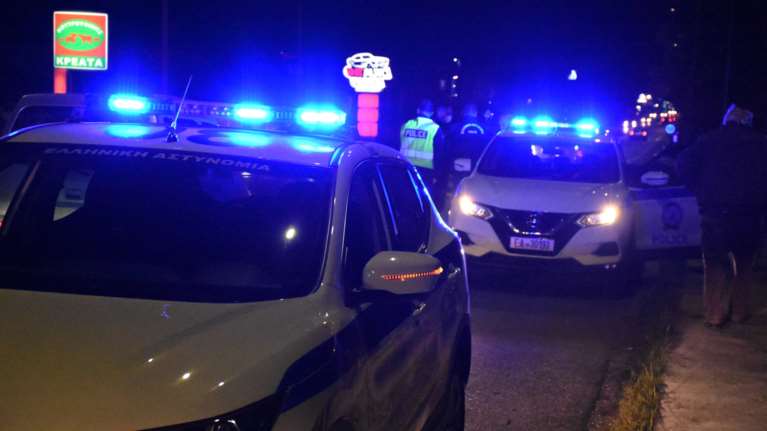 Εμπρηστική επίθεση στο εργοτάξιο του μετρό στο Γαλάτσι - Σοβαρές ζημιές σε οχήματα