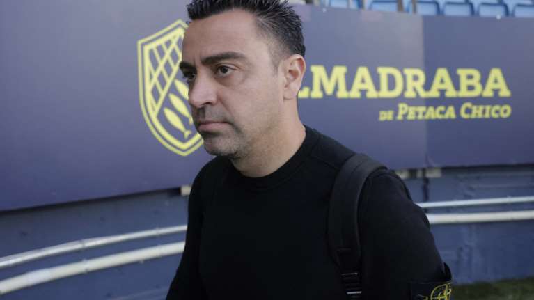 Ολική ανατροπή με Τσάβι - Παραμένει στον πάγκο της Μπαρτσελόνα