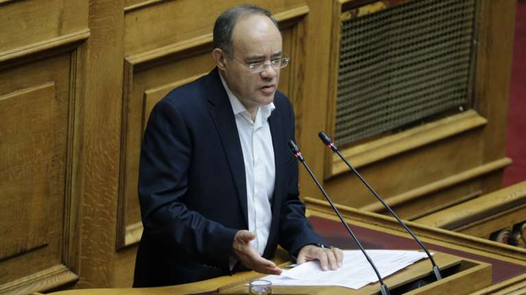 O βουλευτής Χίου του ΣΥΡΙΖΑ Ανδρέας Μιχαηλίδης κατέθεσε μήνυση εναντίον των ΜΑΤ
