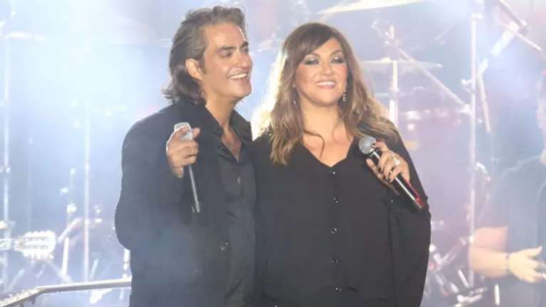 Καίτη Γαρμπή - Διονύσης Σχοινάς: Δείτε φωτογραφίες από το ζεστό και άνετο σπίτι του ζευγαριού