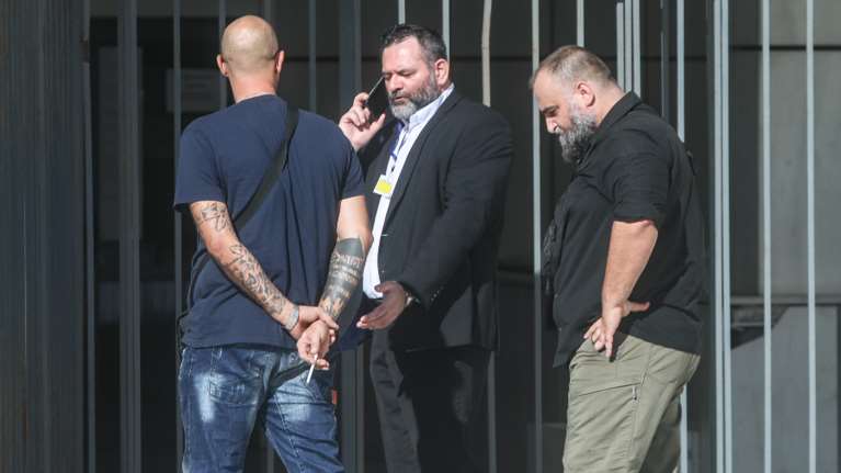 Ποιος είναι ο γρίφος στην Ευρωβουλή για τη σύλληψη του Γιάννη Λαγού: Μπορεί να πληρώνεται στη φυλακή