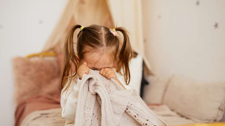 8 πράγματα που πρέπει να κάνoυμε όταν το μωρό είναι άρρωστο (και 2 που δεν πρέπει)