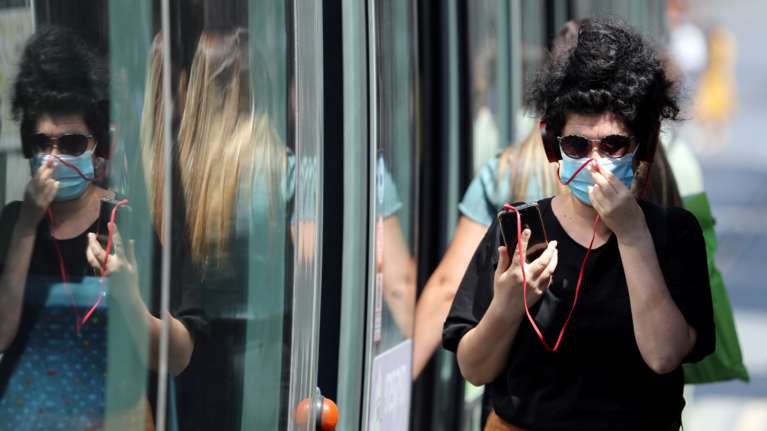 Κορονοϊός: Το Ισραήλ αλλάζει στρατηγική λόγω μετάλλαξης Δέλτα - Νέα μέτρα για να αποφευχθεί 4ο lockdown