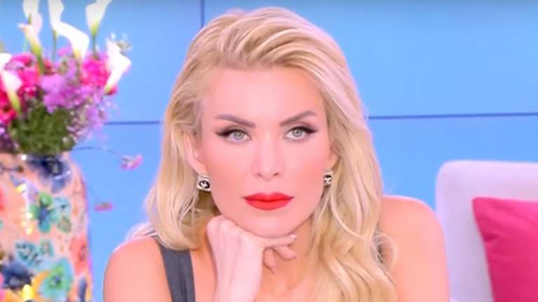 Κατερίνα Καινούργιου: "Πάνε οι πρώην, δεν τους θέλουμε άλλο πια, δεν με αφήνουν σε ησυχία"