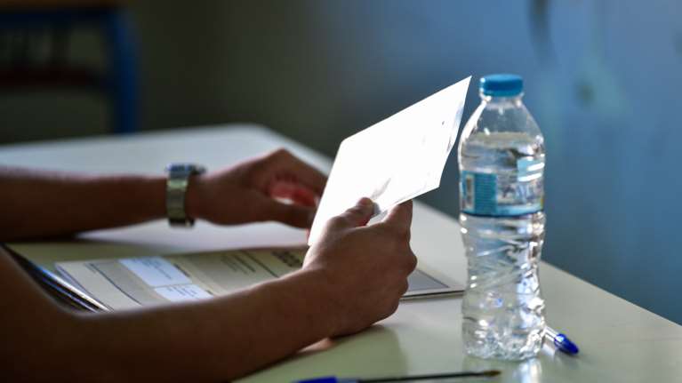 Πανελλαδικές 2020: Με φυσική και λατινικά ξεκινά η δεύτερη εβδομάδα εξετάσεων