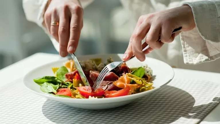 Οι υπερτροφές για γερά οστά, μαλλιά και νύχια (+ ενδεικτικό μενού)