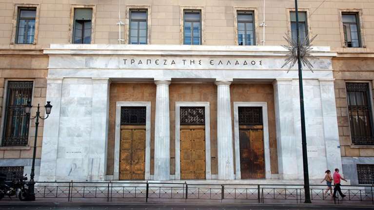 Και όμως συνέβη: Πώς ο κορονοϊός εκτίναξε τις καταθέσεις στις ελληνικές τράπεζες