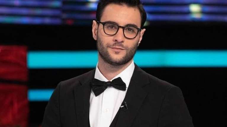 Ίαν Στρατής:  Πένθος για τον τραγουδιστή - Πέθανε ο πατέρας του