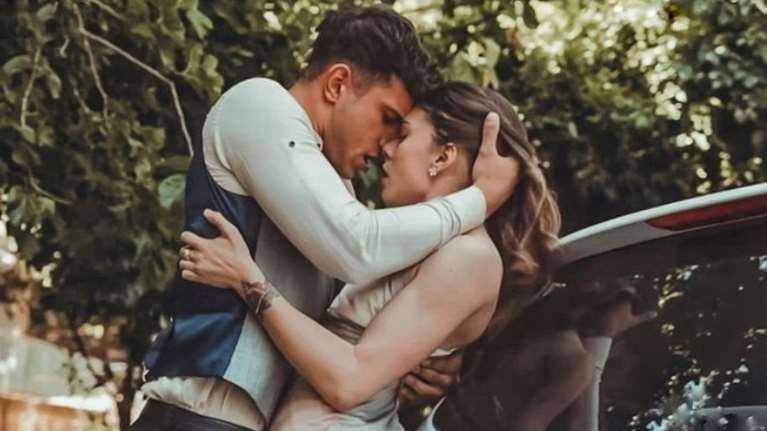 Αφροδίτη Λιάντου – Αλέξανδρος Σκουρλέτης: Full in love στο Πόρτο Χέλι - Οι φωτογραφίες που δημοσιευσαν