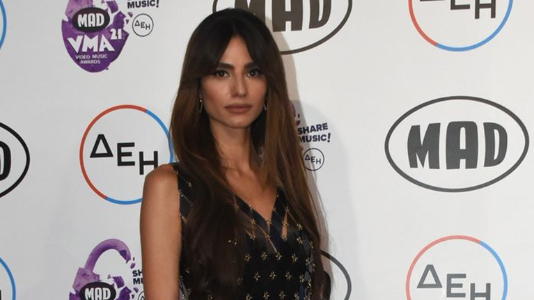 Το μαγιό της Ηλιάνας Παπαγεωργίου κοστίζει 35 ευρώ και ταιριάζει σε όλες τις γυναίκες