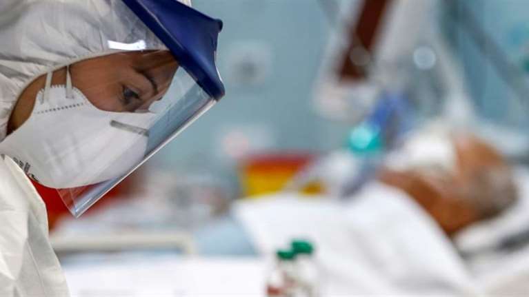 Κορονοϊός: Μολύνθηκαν πάνω από 90.000 εργαζόμενοι στην υγεία παγκοσμίως