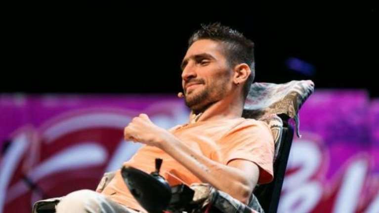 Κορονοϊός: Μήνυμα ζωής από έναν 29χρονο καθηλωμένο σε αναπηρικό αμαξίδιο