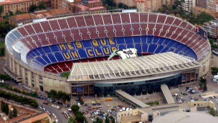 Προς ενοικίαση το όνομα του &quot;Καμπ Νου&quot;: Τα έσοδα για την καταπολέμηση του κορονοϊού