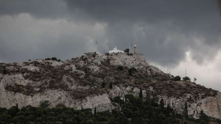 Κακοκαιρία Θάλεια: 10.000 κεραυνοί σε μια μέρα - Τι καιρό θα κάνει αύριο