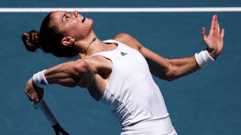 Σάκκαρη: Άνετη πρόκριση στις &quot;16&quot;