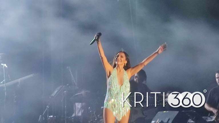 Συναυλία Ρέμου - Βανδή: Πολύ ορεξάτη on stage η Δέσποινα - Ο θαυμαστής με το… μουστάκι, η αφιέρωση και ο… Μπισμπίκης